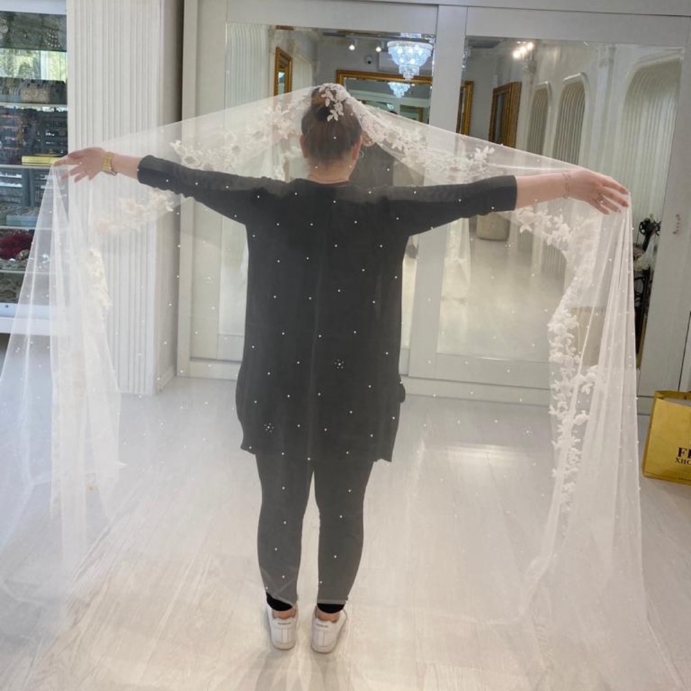 FRIDA XHOI & XHEI WEDDING DRESS BRAND NEW NEVER WORN w/ veil and crown - Picture 7 of 11